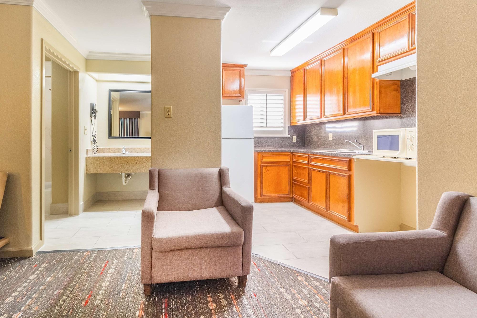 Americas Best Value Inn Houston Heights At I-45 Esterno foto