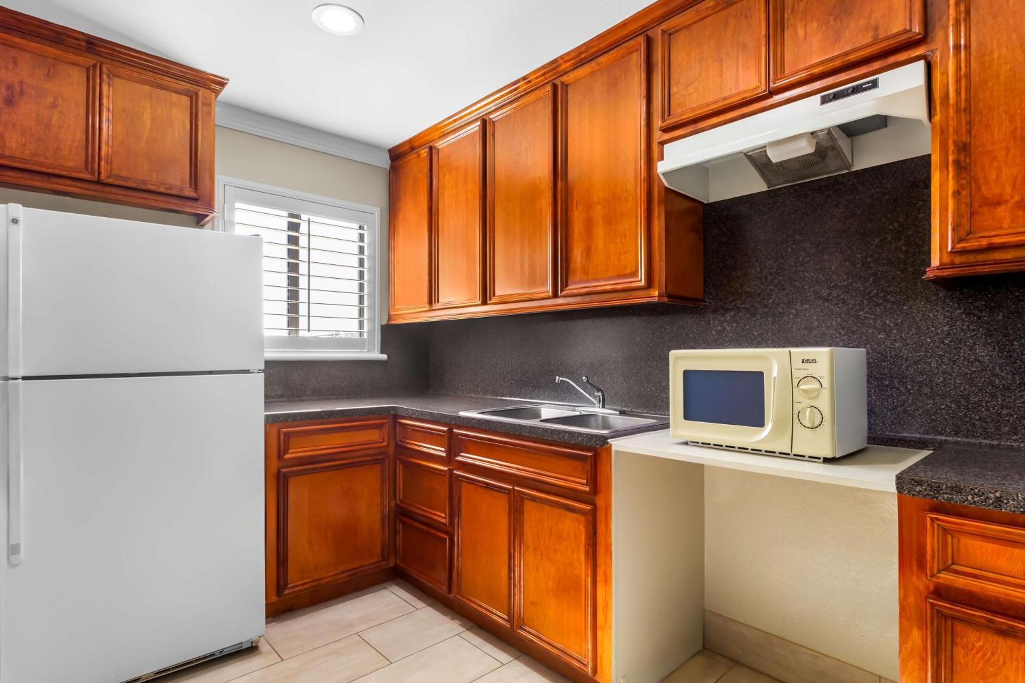 Americas Best Value Inn Houston Heights At I-45 Esterno foto