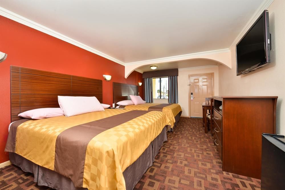 Americas Best Value Inn Houston Heights At I-45 Esterno foto